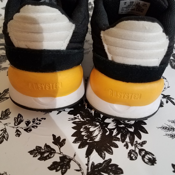 Puma toddler shoe  b185 - Picture 4 of 8